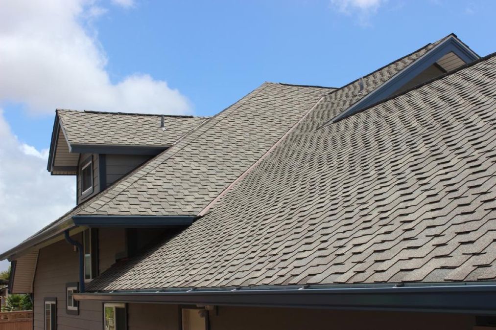 Do Roofers Need a License? Roofing Contractor Requirements in Hawaii