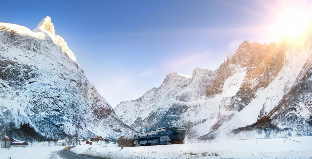 The Rauma Railway, Western Norway – The Rauma Line runs between Dombås and Åndalsnes, passing through some of Norway’s most dramatic mountain landscapes. In winter, the route offers views of snow-covered peaks such as Trollveggen (the Troll Wall) and Romsdalen Valley. Sections of the railway were featured in Harry Potter and the Half-Blood Prince.