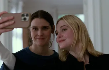 Actors Inga Ibsdotter Lilleaas and Elle Fanning in a scene from Sentimental Value, filmed partly on location in Oslo and in studio at Gateway Studios. Photo by Kasper Tuxen.