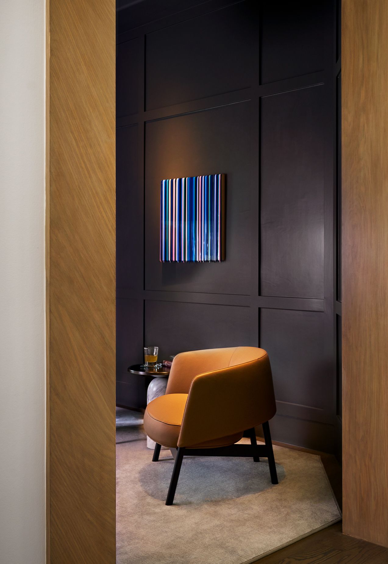Collar-Chair