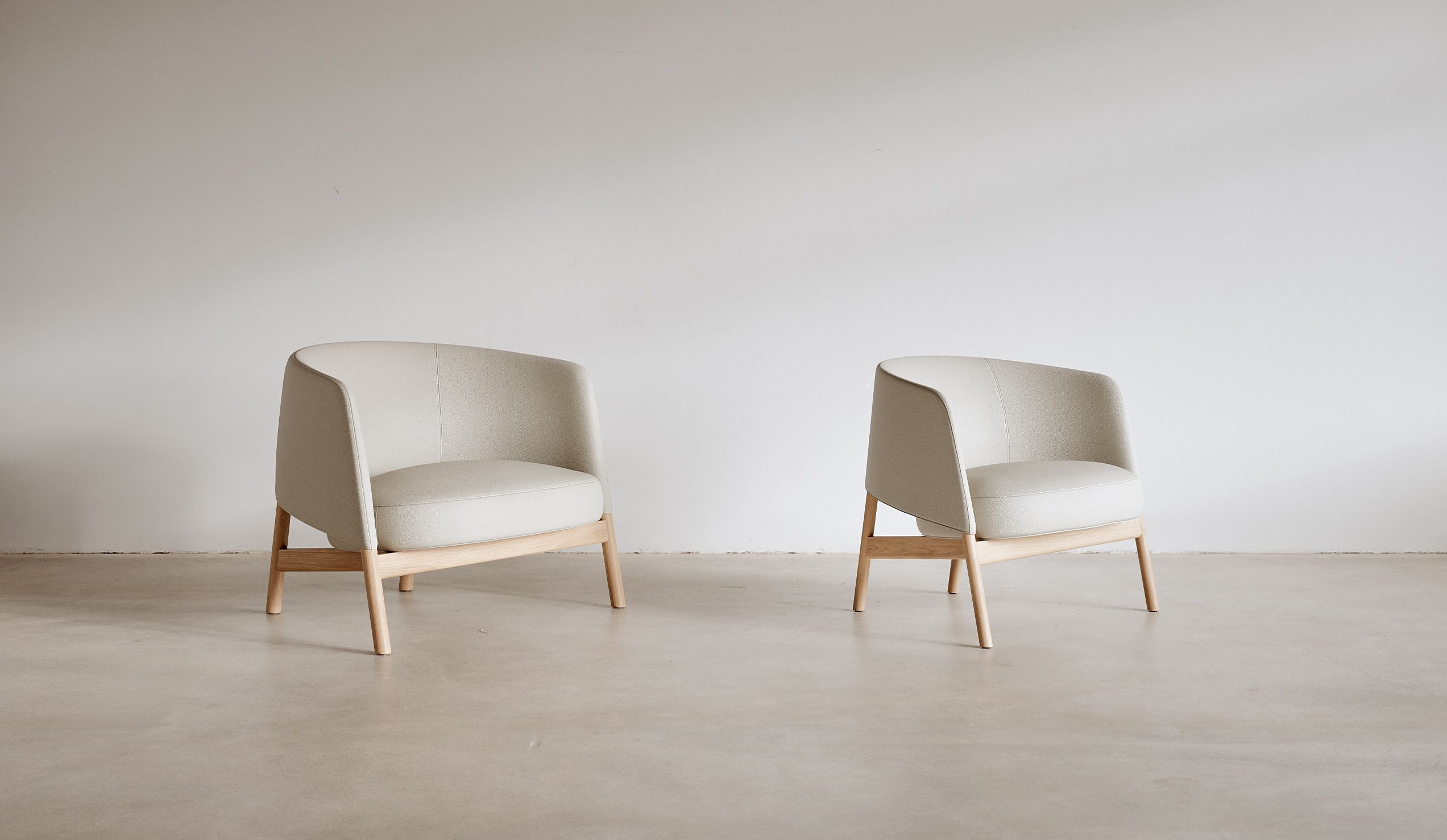 Collar Grand Lounge Chair
