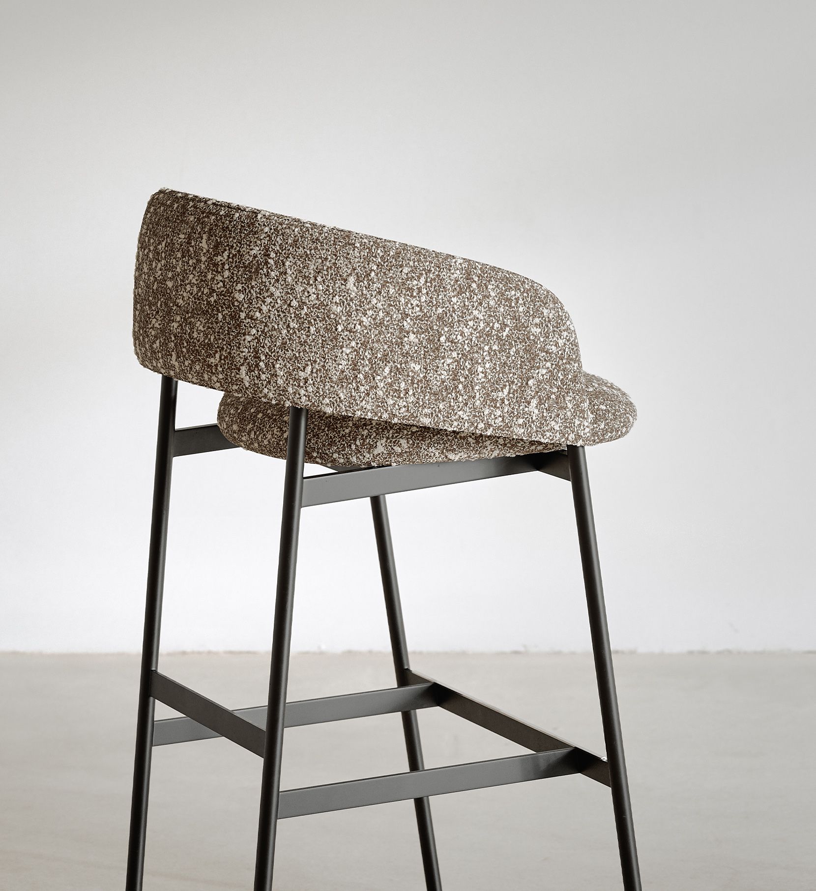 Collar Stool