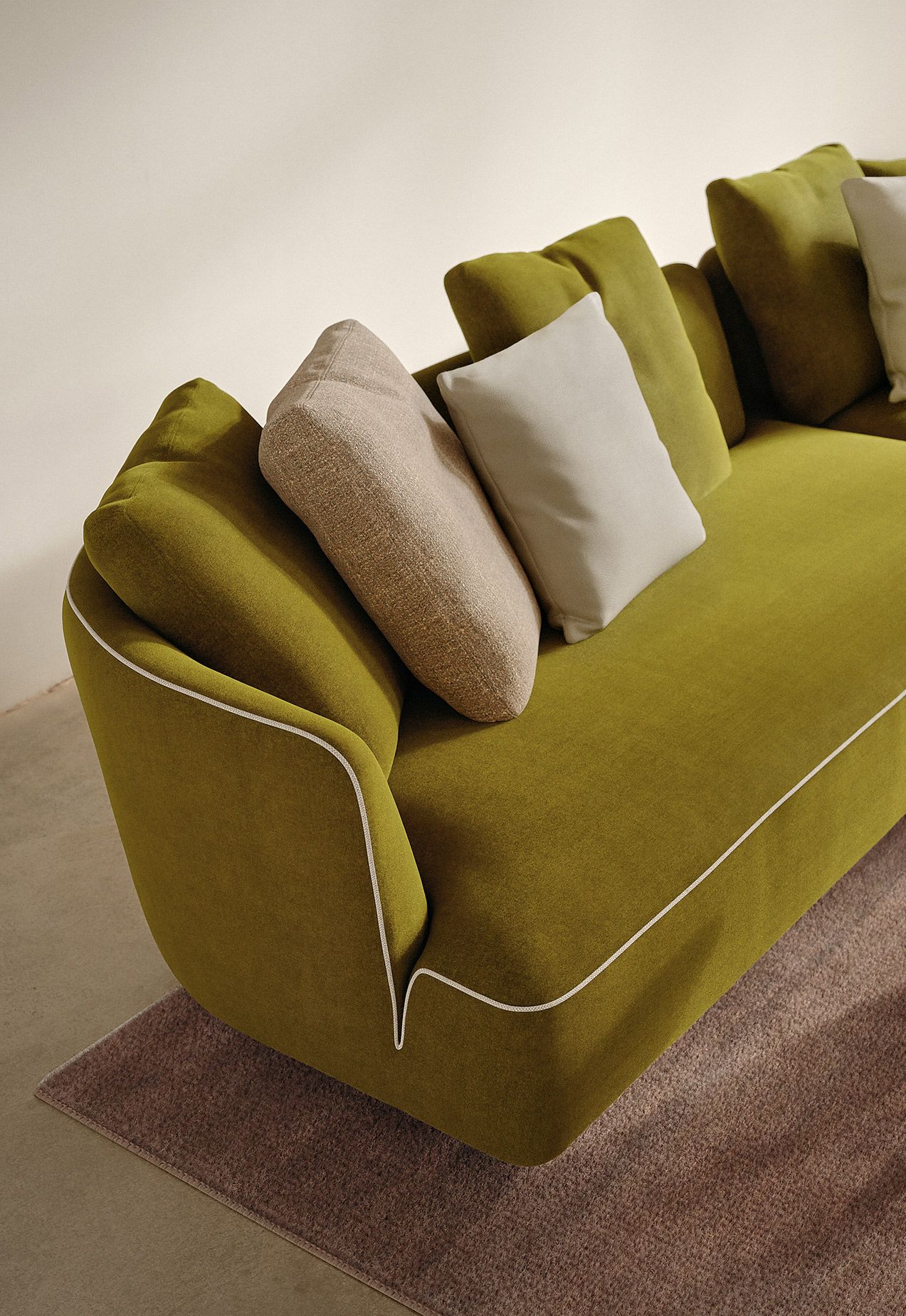 Max Sectional