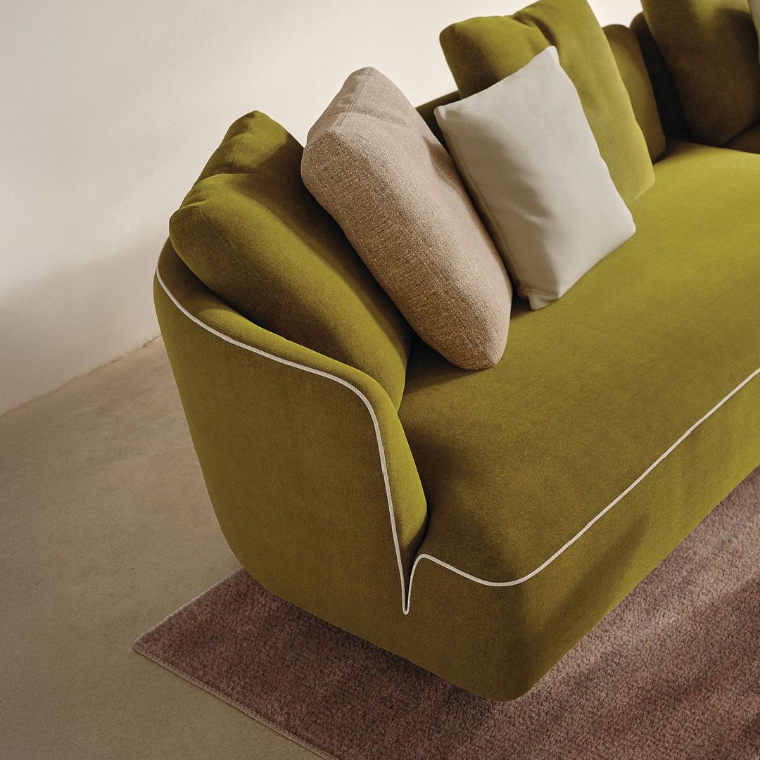 Max Sectional