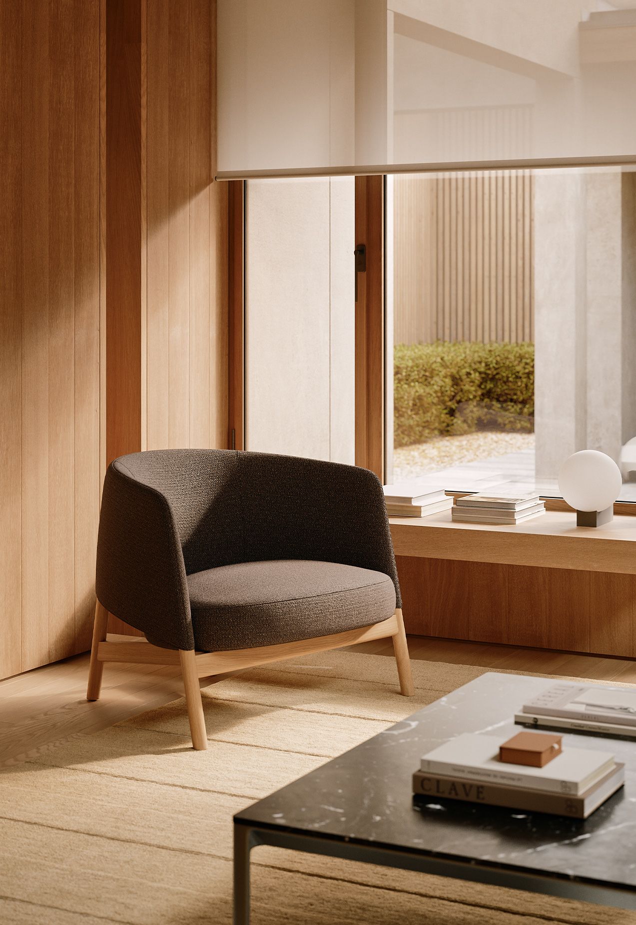 Collar Grand Lounge Chair