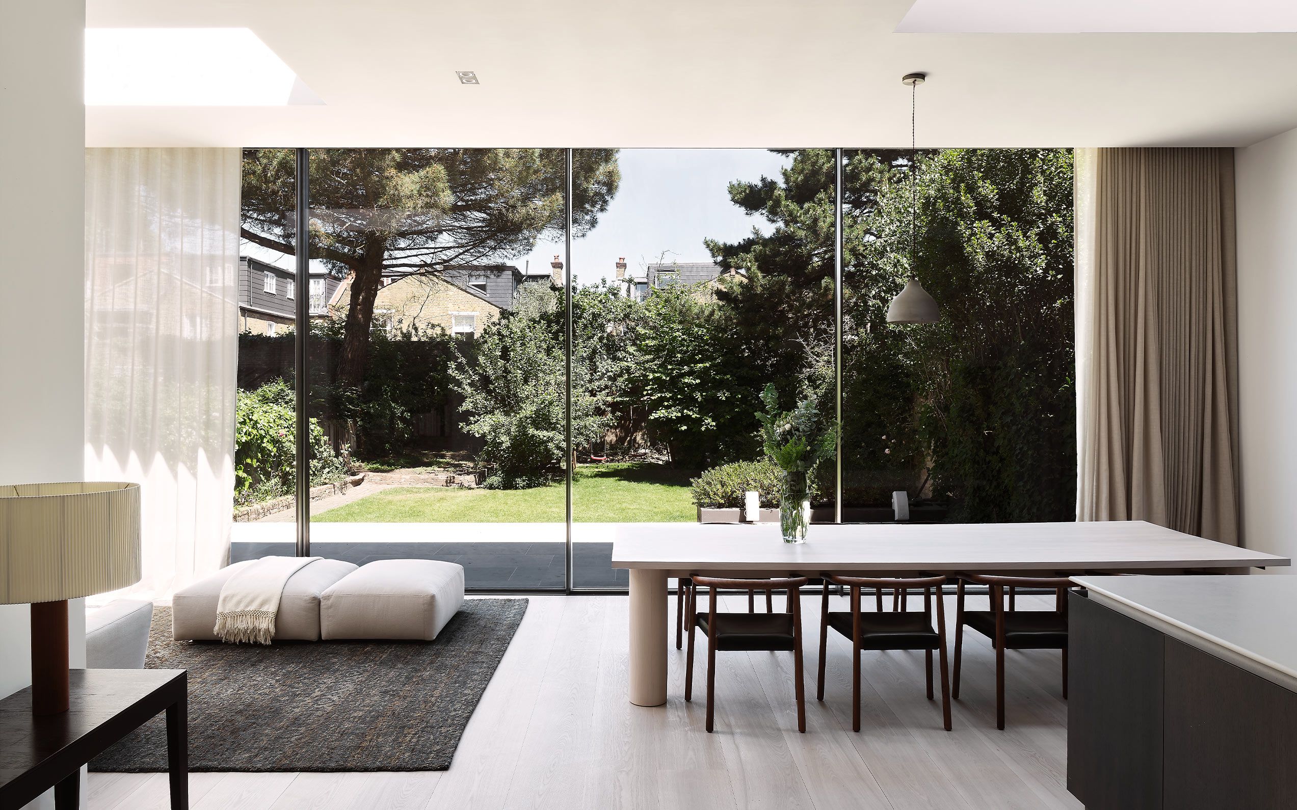 Barrowgate-Road-Tokyo