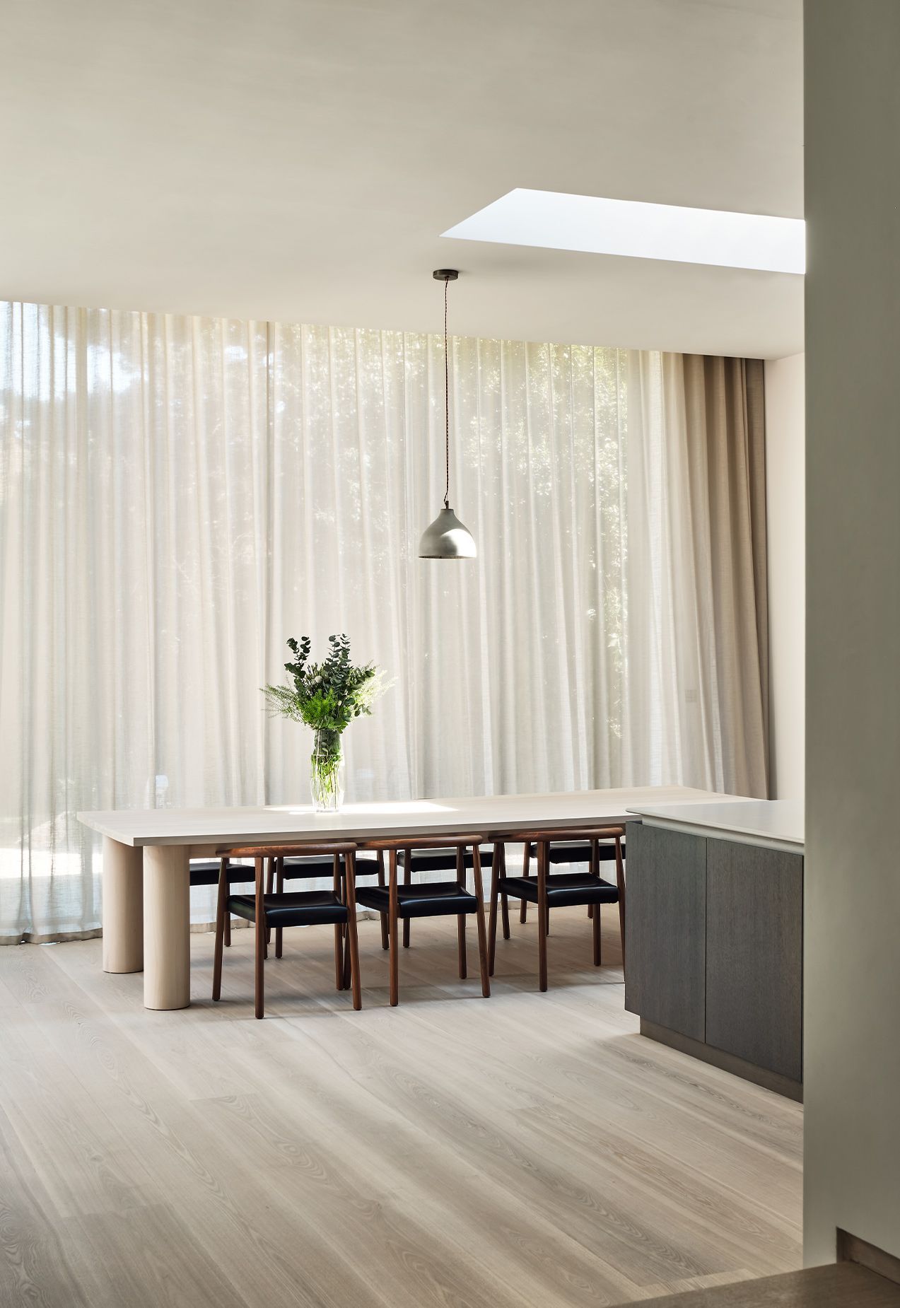 Barrowgate-Road-Tokyo