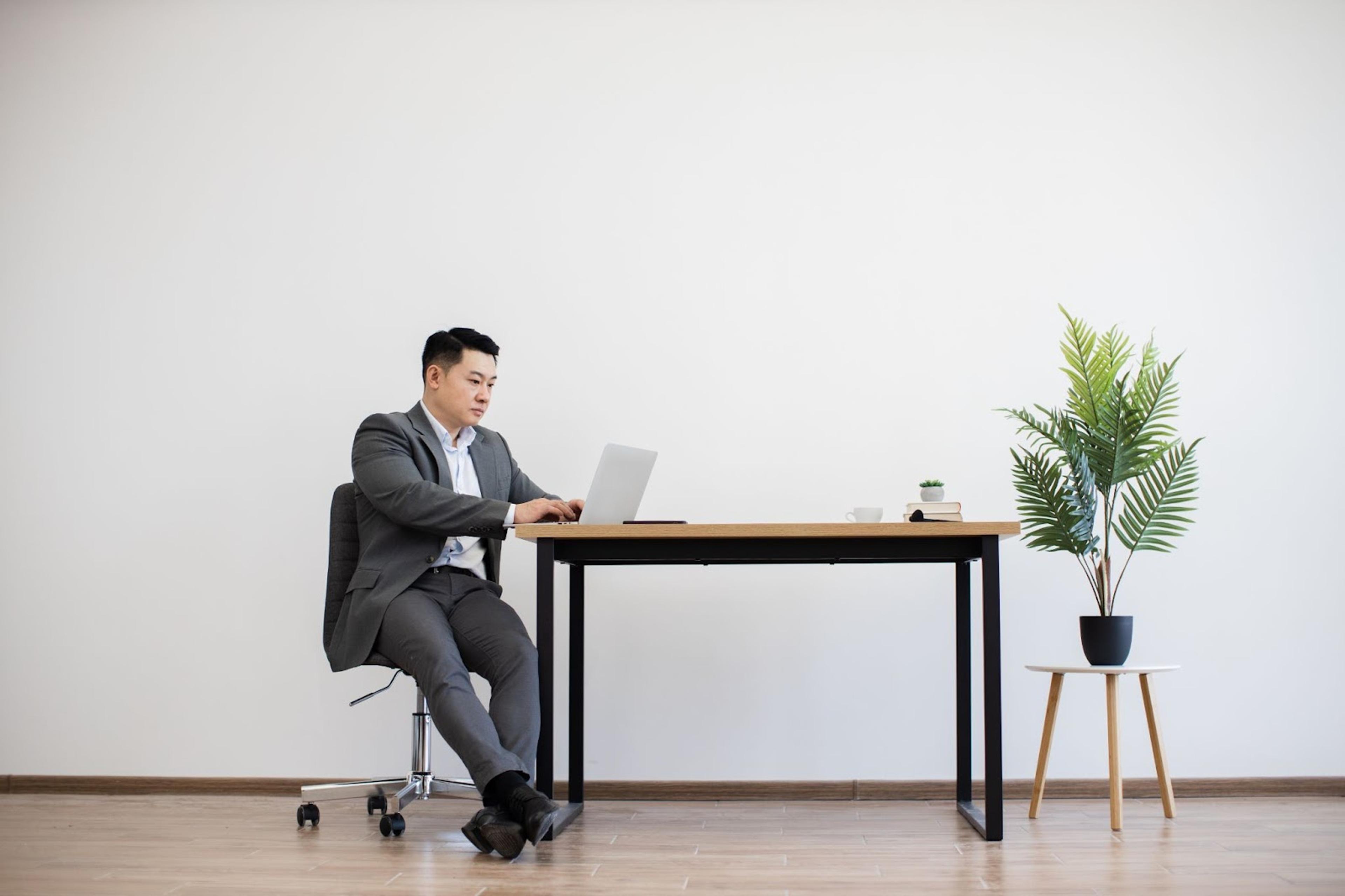 3. พนักพิงที่ปรับเอนได้ (Reclining Backrest)