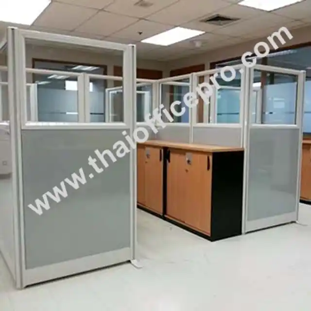 พาร์ทิชั่นกระจกใส แบบมีกรอบ เริ่มต้นที่