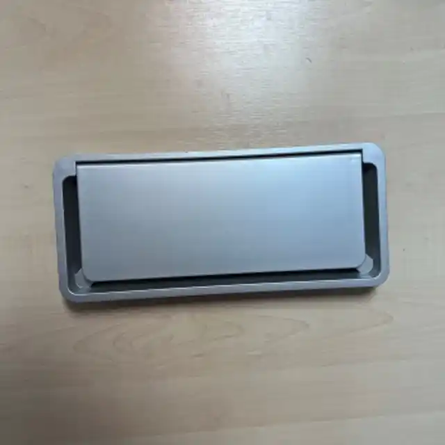 กล่องไฟ Desk Top Cable Box