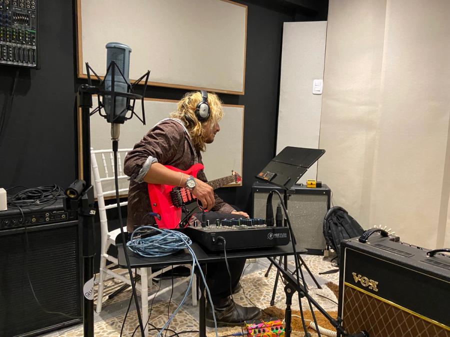 Micrófonos montados en el estudio