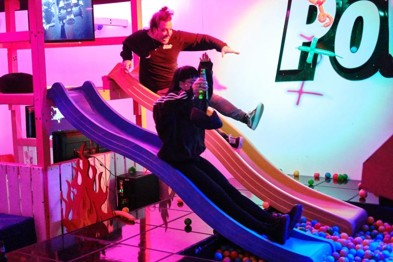 Sickhouse playground - photo Tessa Wiegerinck
