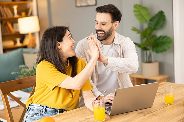 Egy fiatal pár története: hogyan építettünk fel egy 15 éves pénzügyi tervet?
