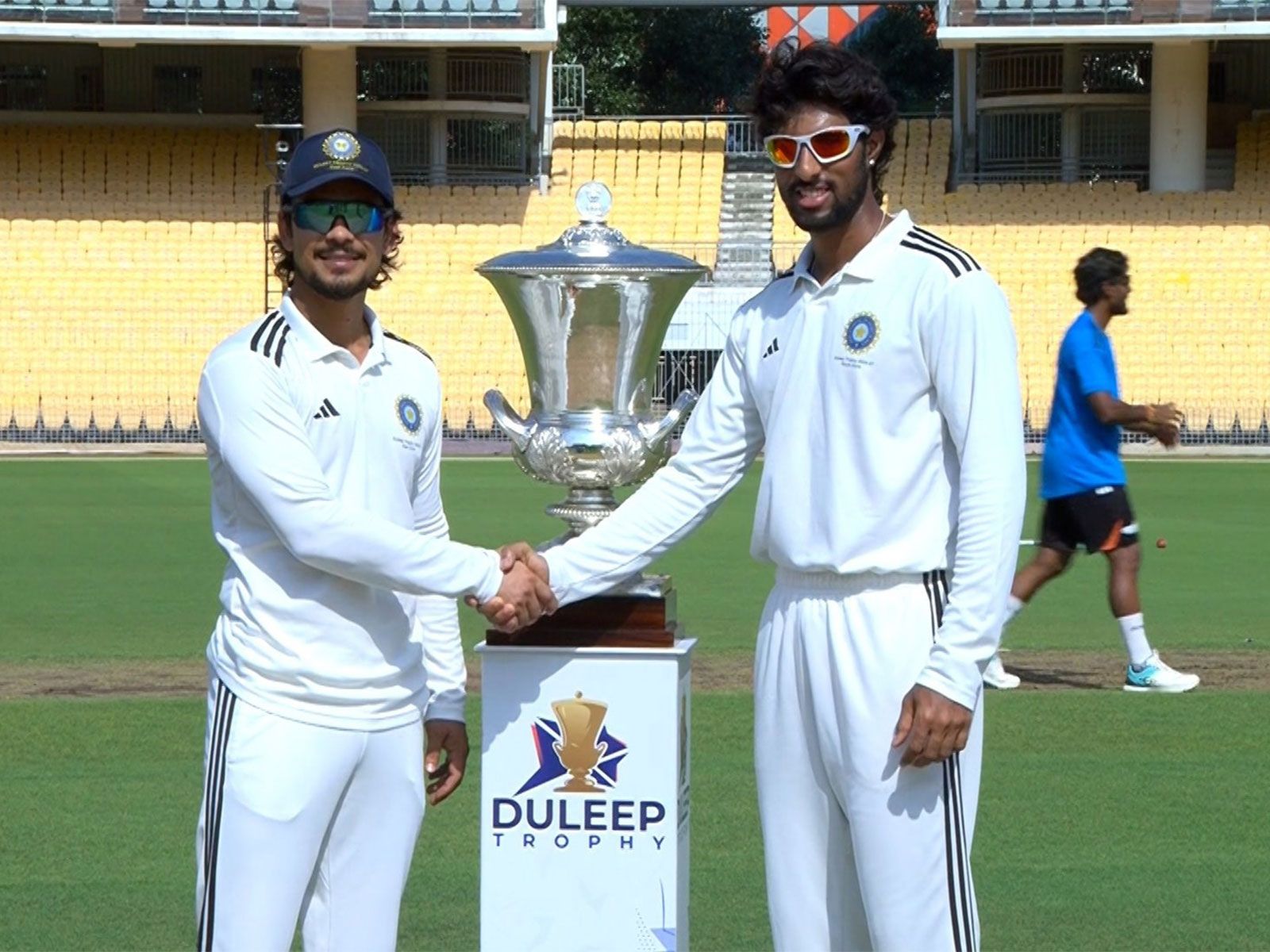 ईशान किशन के शतक से दलीप ट्रॉफी फाइनल में ईस्ट जोन मजबूत, पहले दिन 385/4
