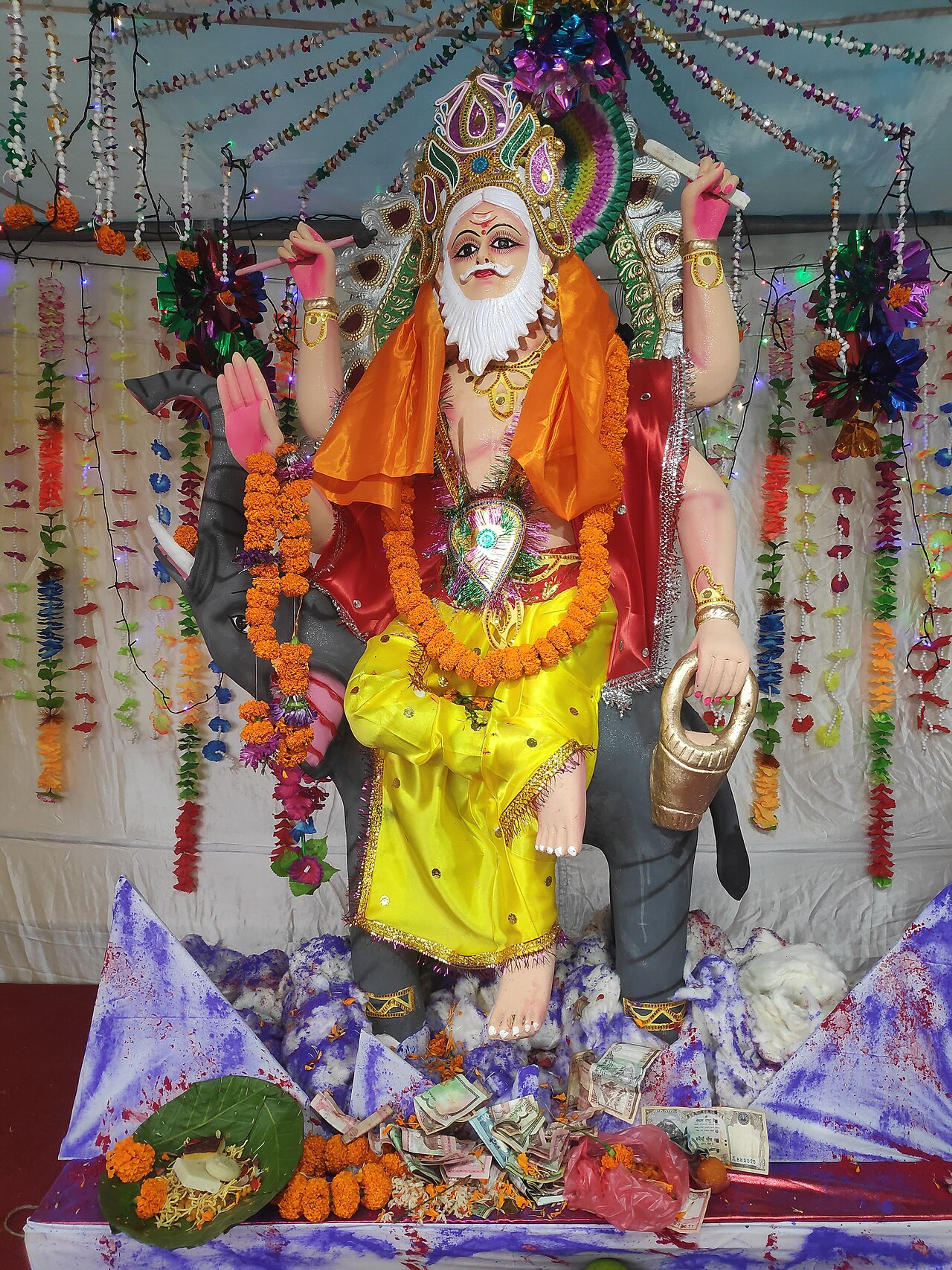 विश्वकर्मा पूजा आज: जानें औजारों और कारखानों की पूजा का शुभ मुहूर्त और विधि