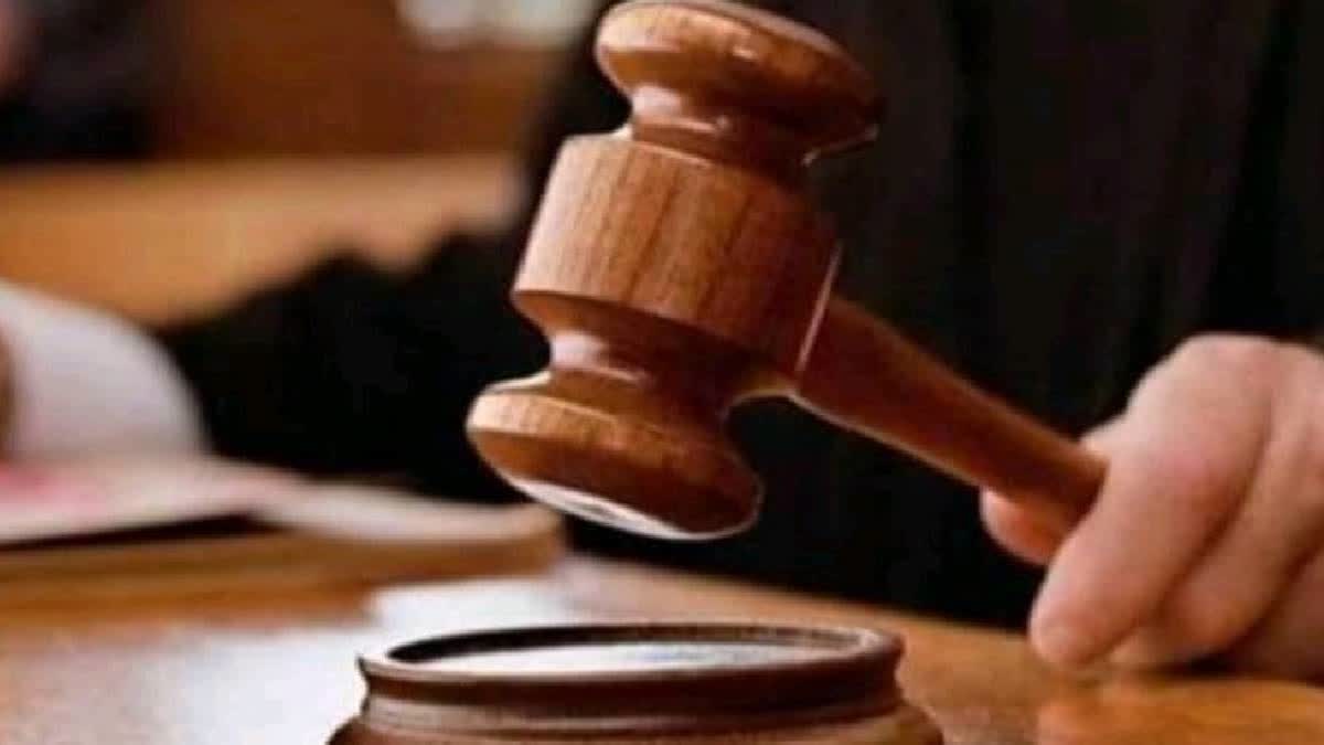 CBSE की त्रि-भाषा नीति पर सुप्रीम कोर्ट की अहम टिप्पणी: 'कम से कम इस साल कक्षा 6 के छात्रों को दी जाए छूट'; 17 सितंबर को अगली सुनवाई