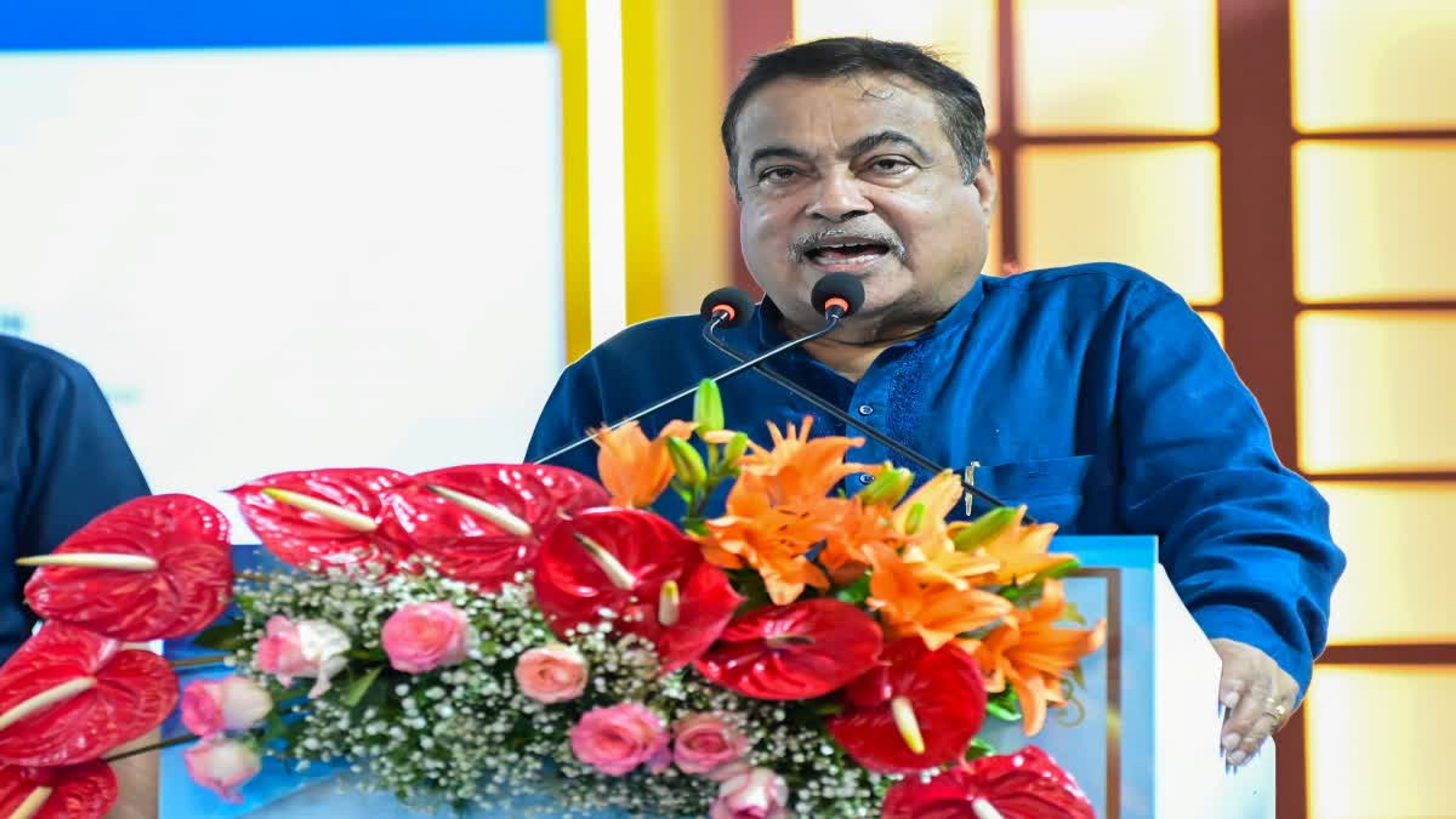 हाईवे सफर होगा और आसान, 2027 से हटेंगे टोल प्लाजा के बैरियर
