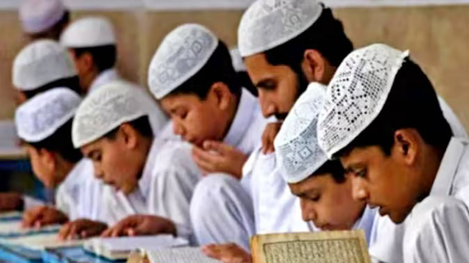 उत्तराखंड में 200 से ज्यादा मदरसों पर लटकी बंदी की तलवार: बोर्ड भंग हुए 2 महीने बीते, अब तक नहीं किया आवेदन; प्रशासन करेगा सील