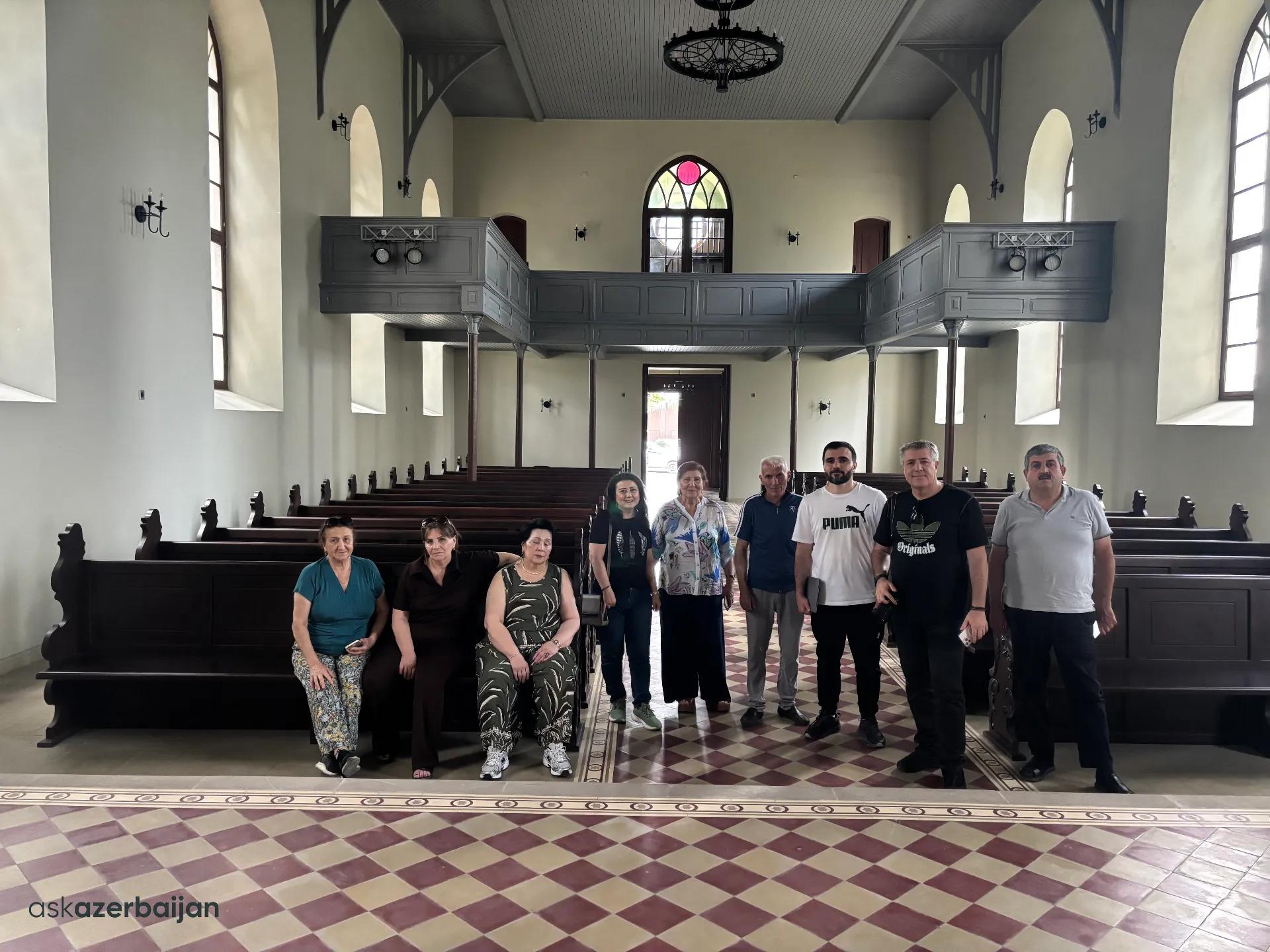 Интерьер лютеранской церкви в Шамкире