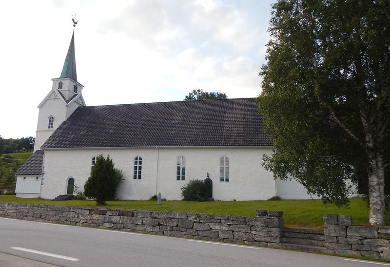 Vereide kirke (Sandane)