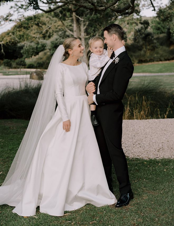 Lydia Riddiford and Sam Harris wedding