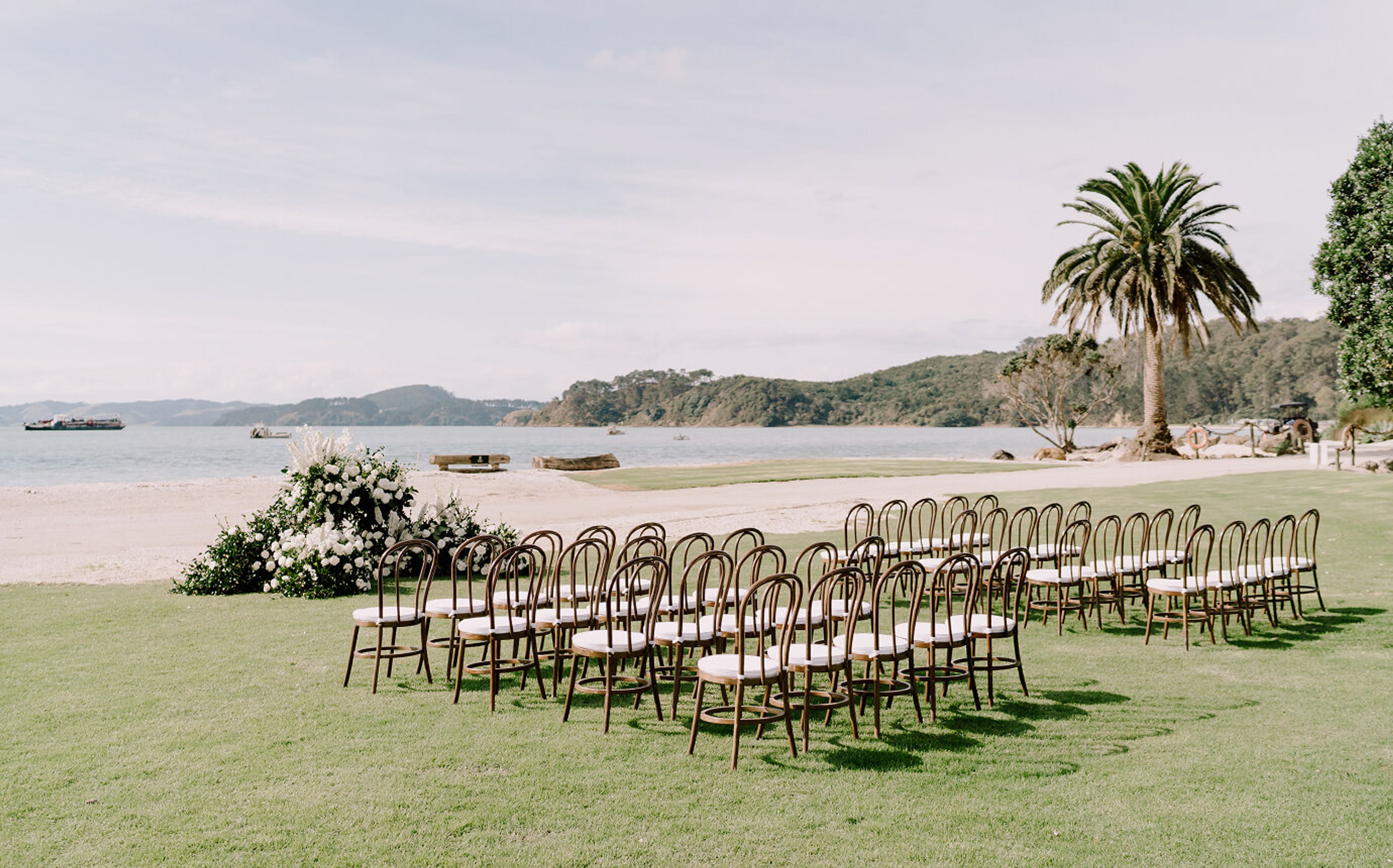 Lydia Riddiford and Sam Harris wedding