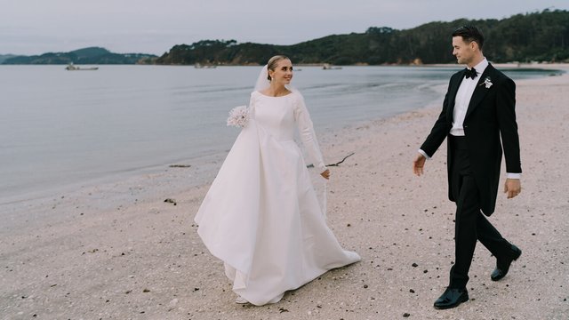 Lydia Riddiford and Sam Harris wedding