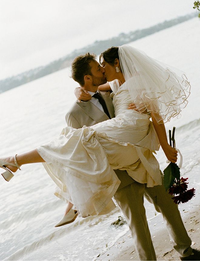 2026 weddings poet pictures