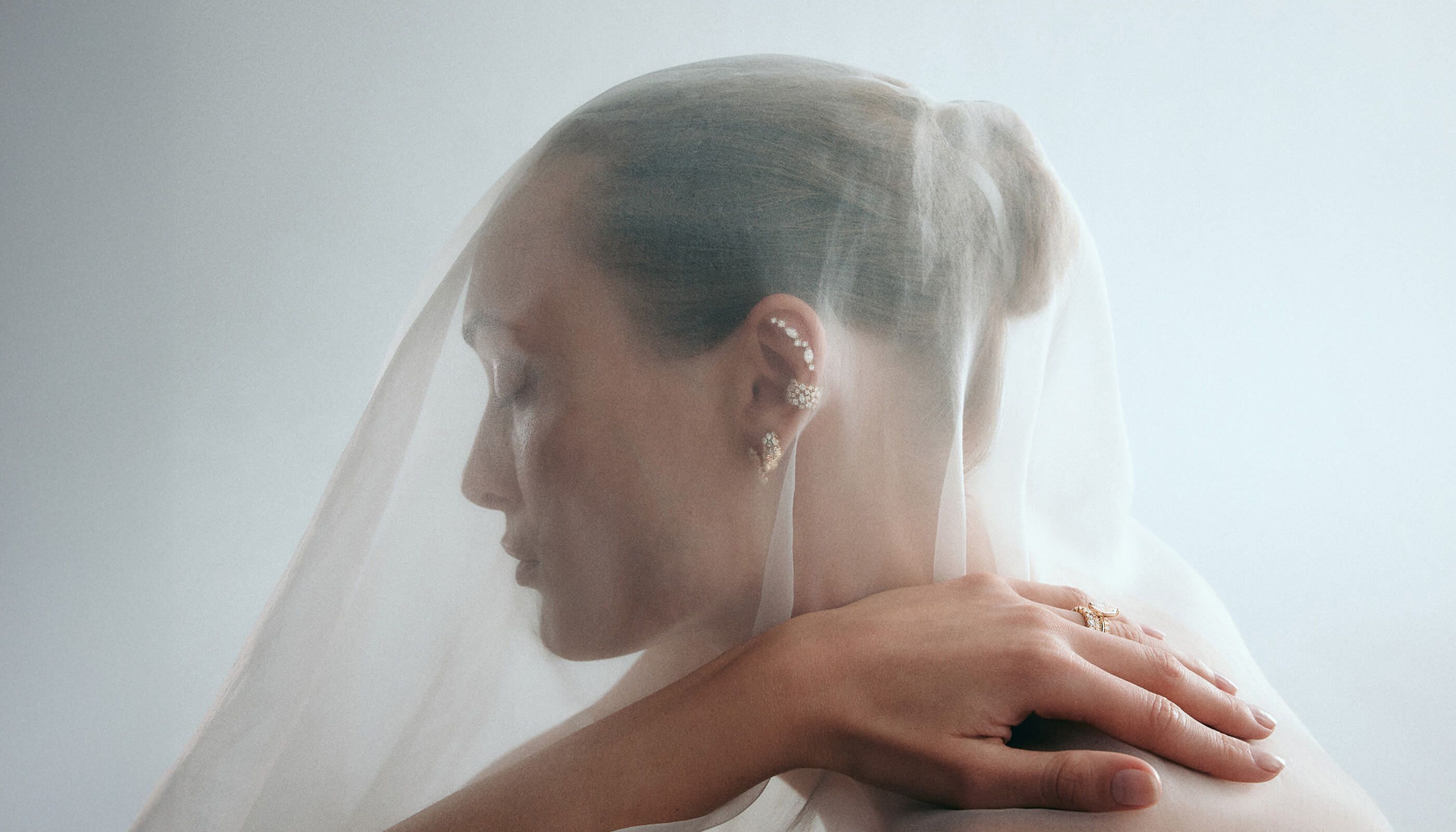 VEIL Sarah & Sebastian