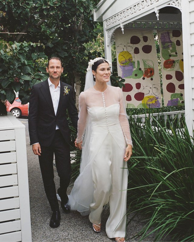 Zoë Philpott & Dan Stoneman's Auckland Home Wedding | VEIL Magazine