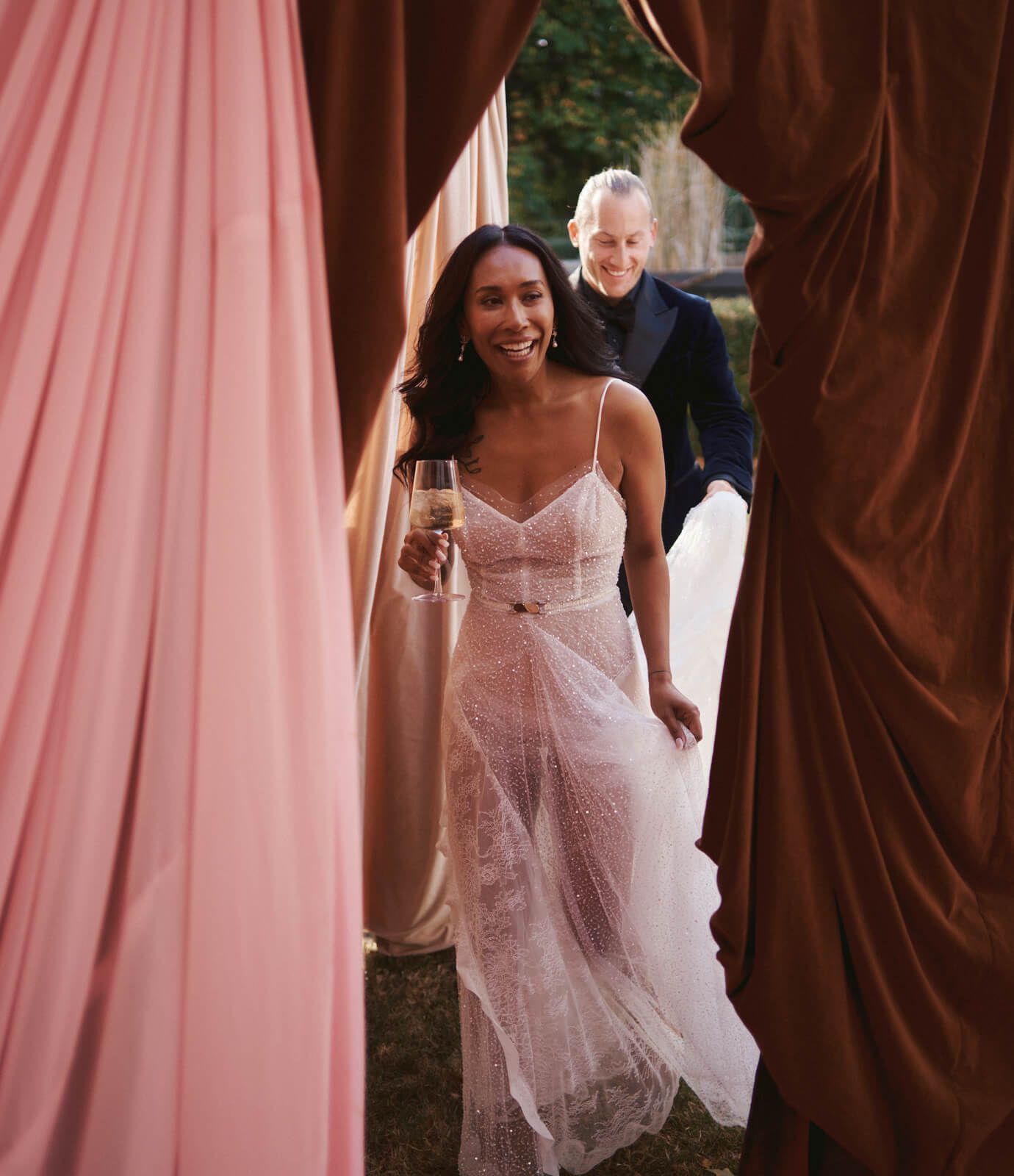 Esther Hesse & Damian Naughton's Rosedale Farm Wedding | VEIL Wedding