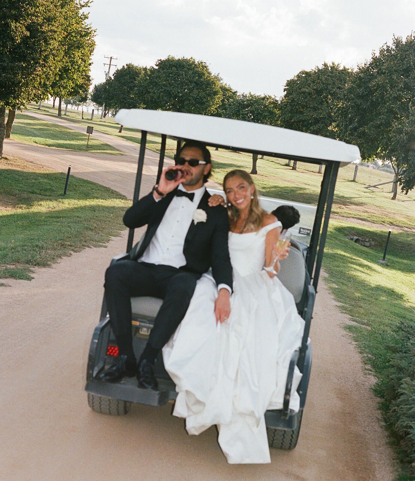 Anneliese Lambert & Thomas Mangan's Mona Farm Wedding | VEIL Magazine
