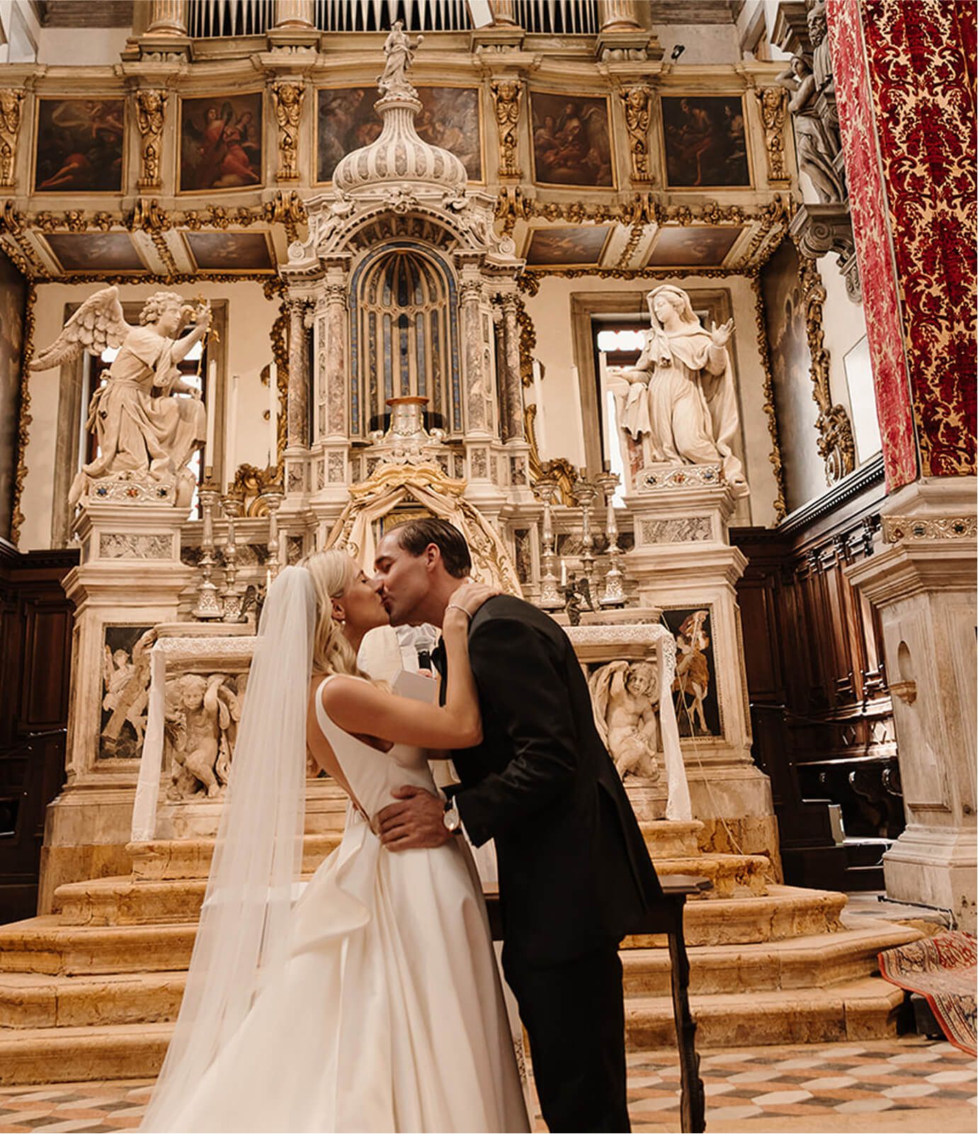 Georgina & Hugh's Santa Maria del Giglio Wedding | VEIL Magazine