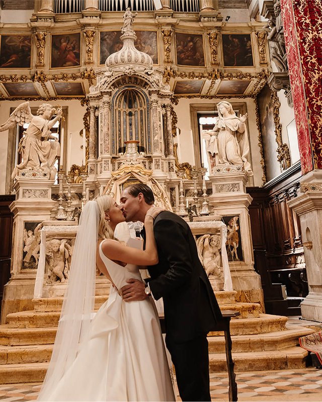 Georgina & Hugh's Santa Maria del Giglio Wedding | VEIL Magazine