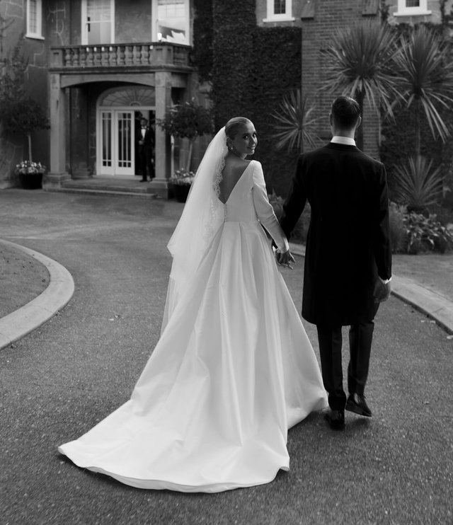 Lydia Riddiford and Sam Harris wedding