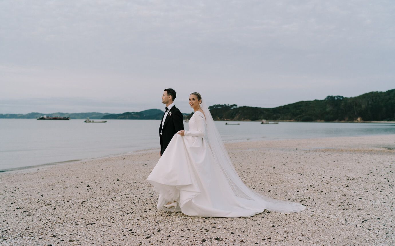 Lydia Riddiford and Sam Harris wedding