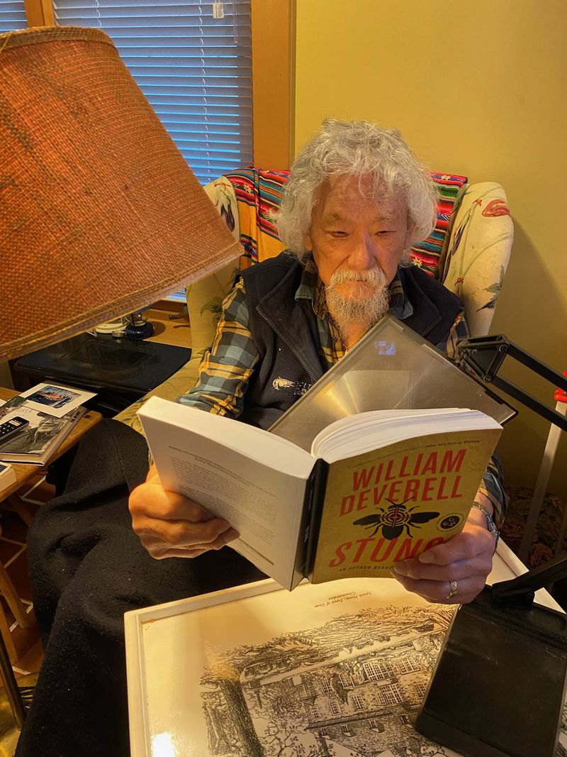 David Suzuki reading Stung