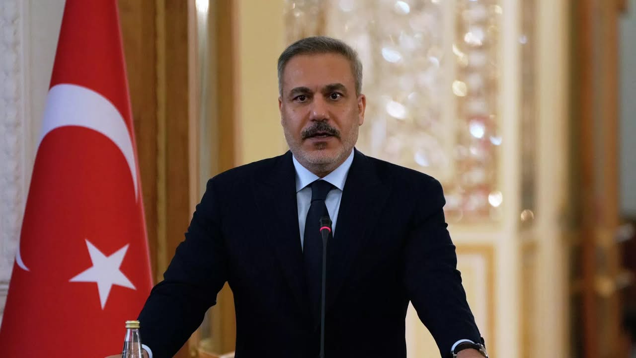 فيدان يحذّر: تعثّر خطة غزة قد يدفع مصر وتركيا وقطر إلى تحرك أكثر حزماً