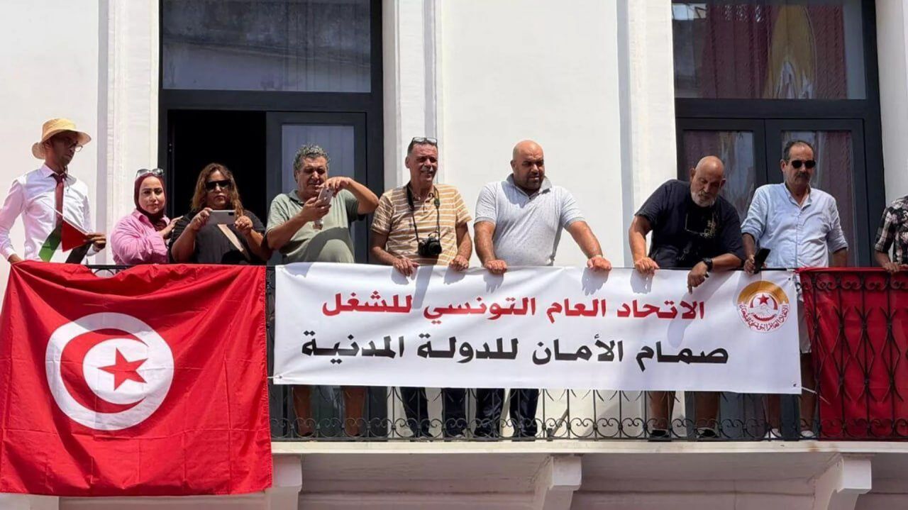 إضراب قطاعي المطاحن والعجين الغذائي بتونس يثير مخاوف على الإنتاج والتوريد