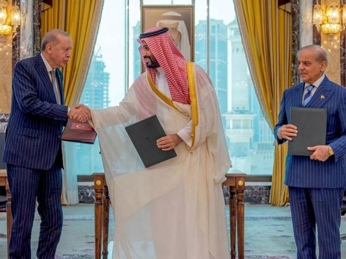 أنقرة تُدخل «اتفاقية مكة» للدفاع المشترك حيّز التفعيل بين الدول الثلاث