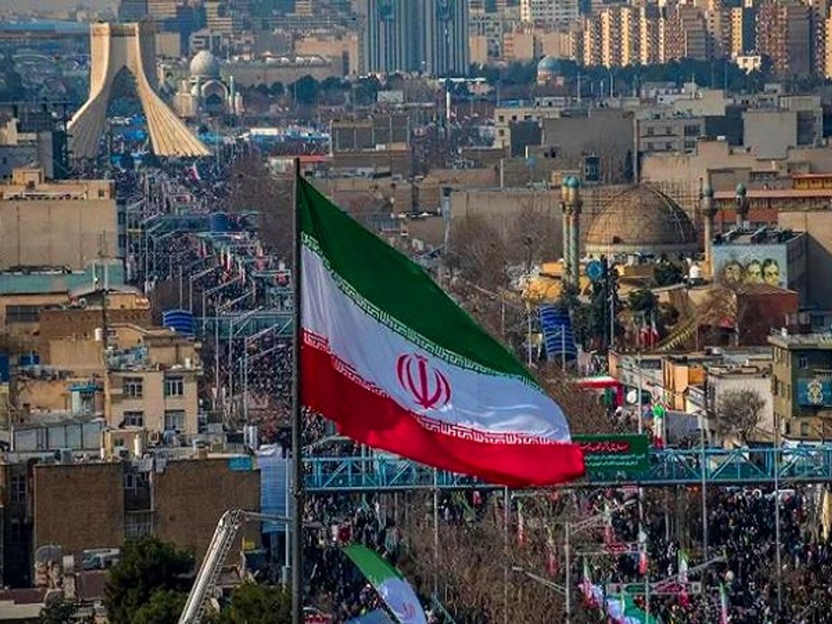 مضيق هرمز ورقة إيران الأقوى.. ماذا تريد طهران من واشنطن؟