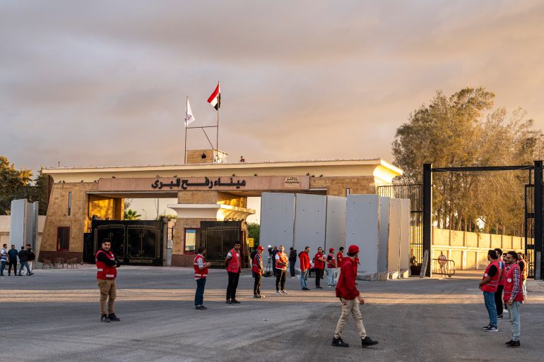 معبر رفح يعود إلى العمل تدريجياً بإشراف أوروبي–مصري