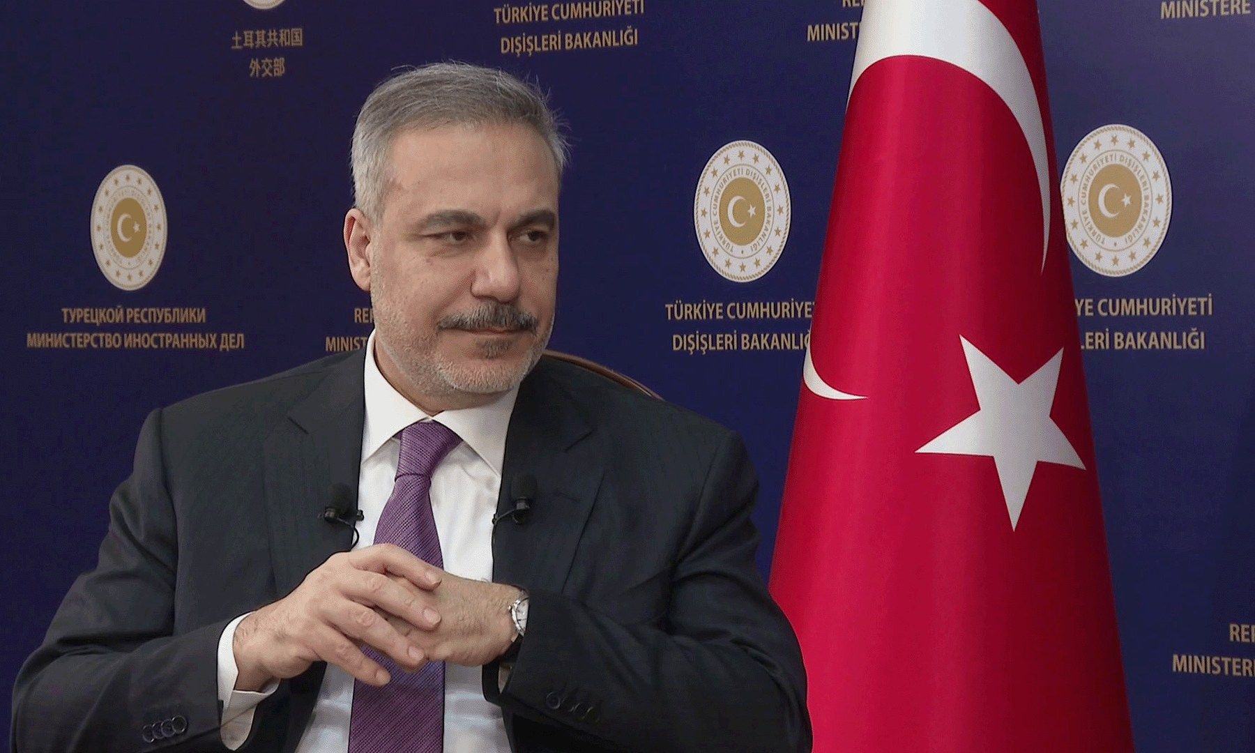 فيدان: أردوغان قد يتمكن من حل الخلافات مع اليونان خلال شباط المقبل.