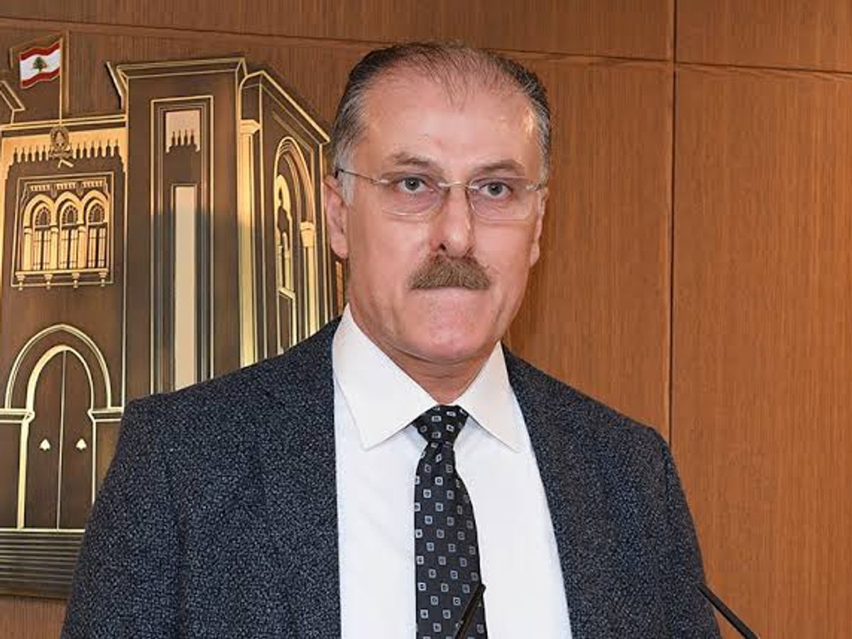 اقتراح قانون جديد يفرض رسوماً وغرامات على تراخيص السلاح والزجاج الداكن