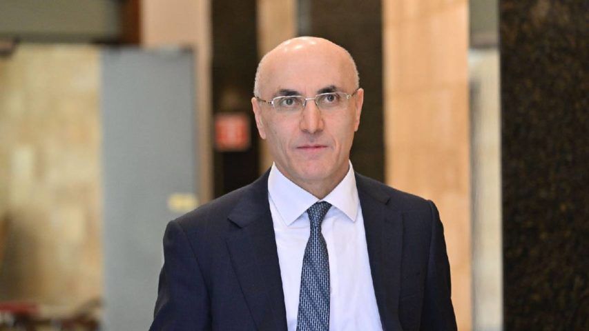 الحجار: الاستشارة الوزارية بشأن الانتخابات غير ملزمة وقطار الاستحقاق النيابي مستمر وفق القانون