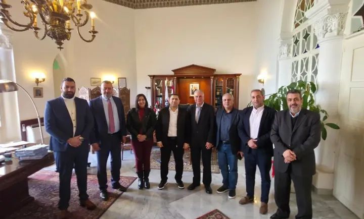 "اتحاد بلديات الغرب الأعلى والشحار بحث مع محافظ جبل لبنان سبل تعزيز التعاون البلدي"