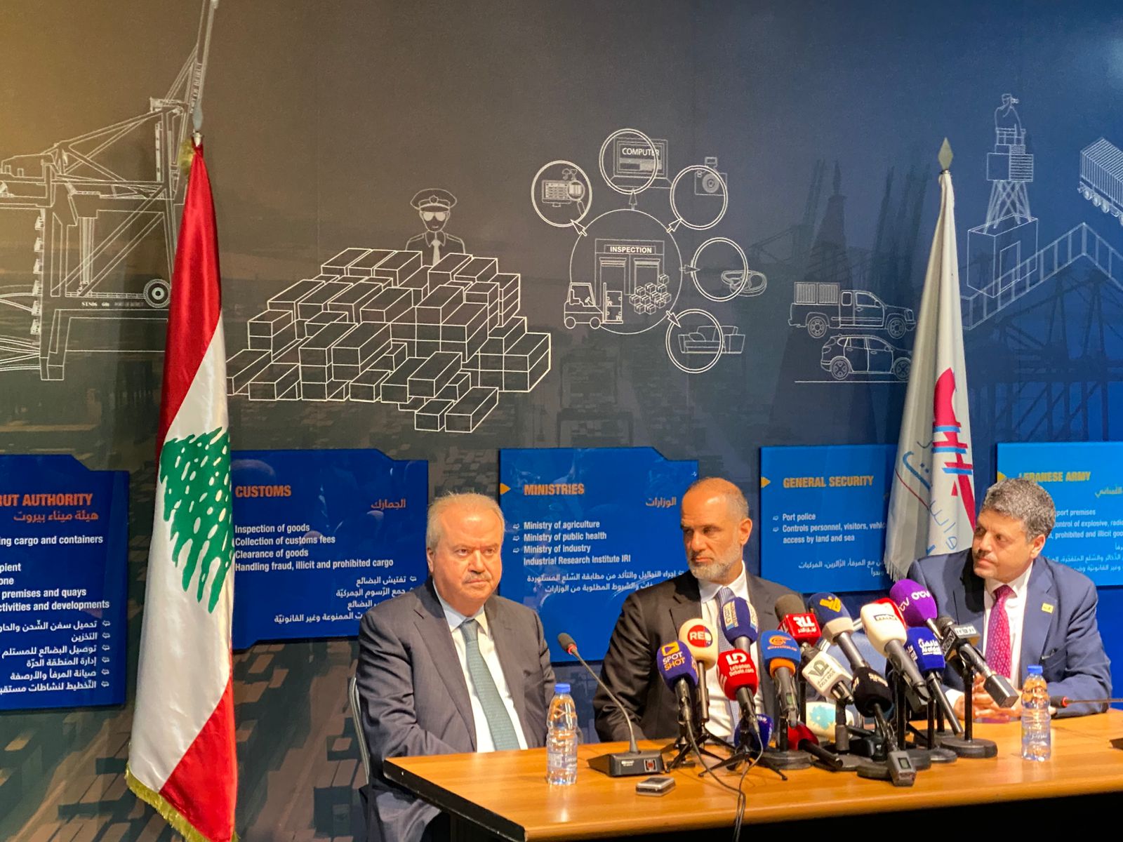 تغطية حصرية: زيارة الوزيرين رسامني وجابر إلى مرفأ بيروت