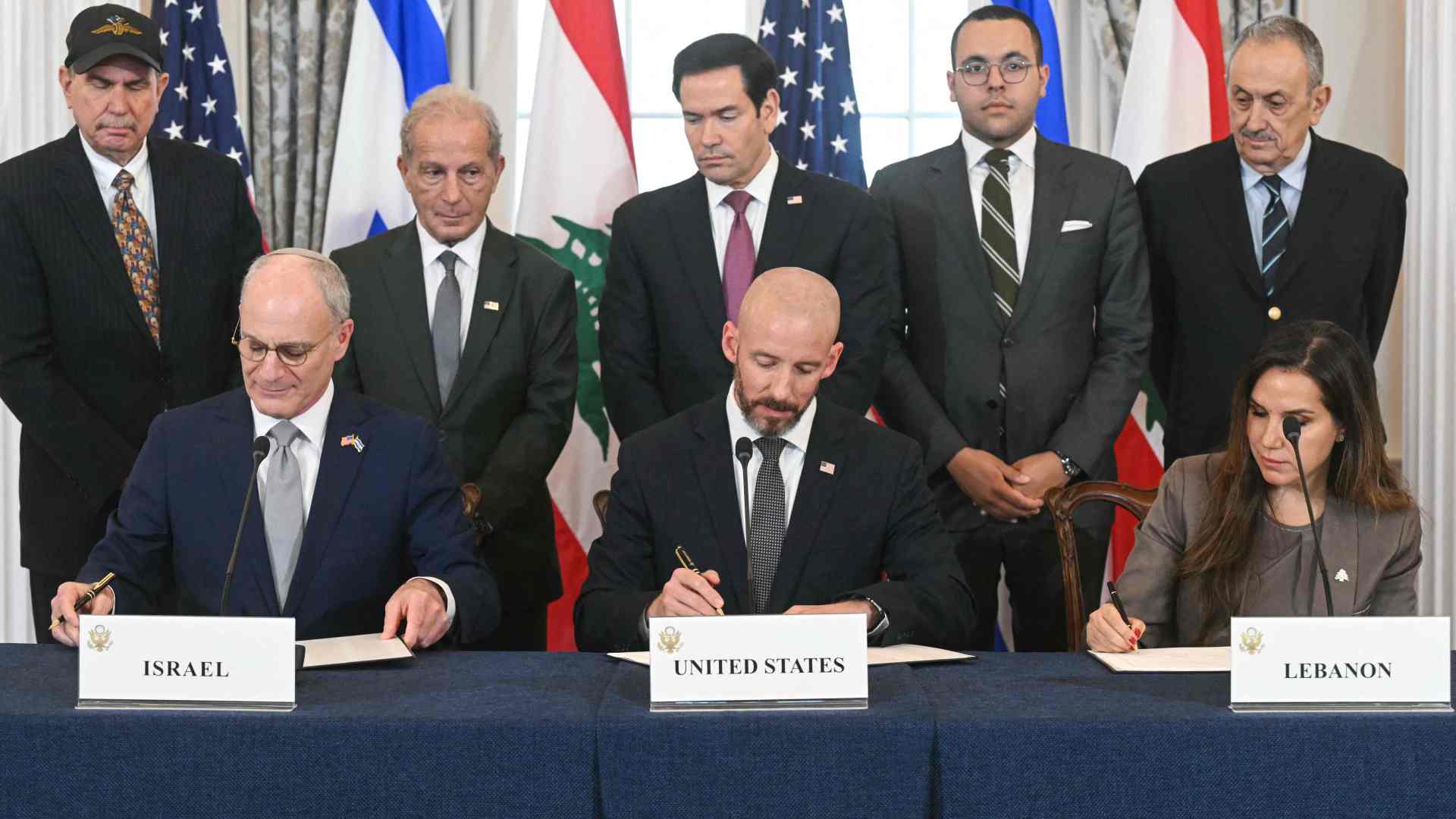 كواليس تُكشف للمرة الأولى... الانسحاب الإسرائيلي يشعل أولى عقد المباحثات"