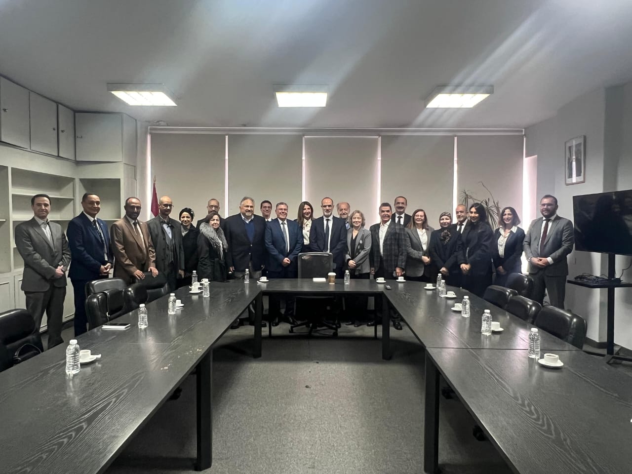 رسامني أكد أمام وفد شركات الطيران تطوير القطاع وتعزيز التنسيق في المطار والمعابر