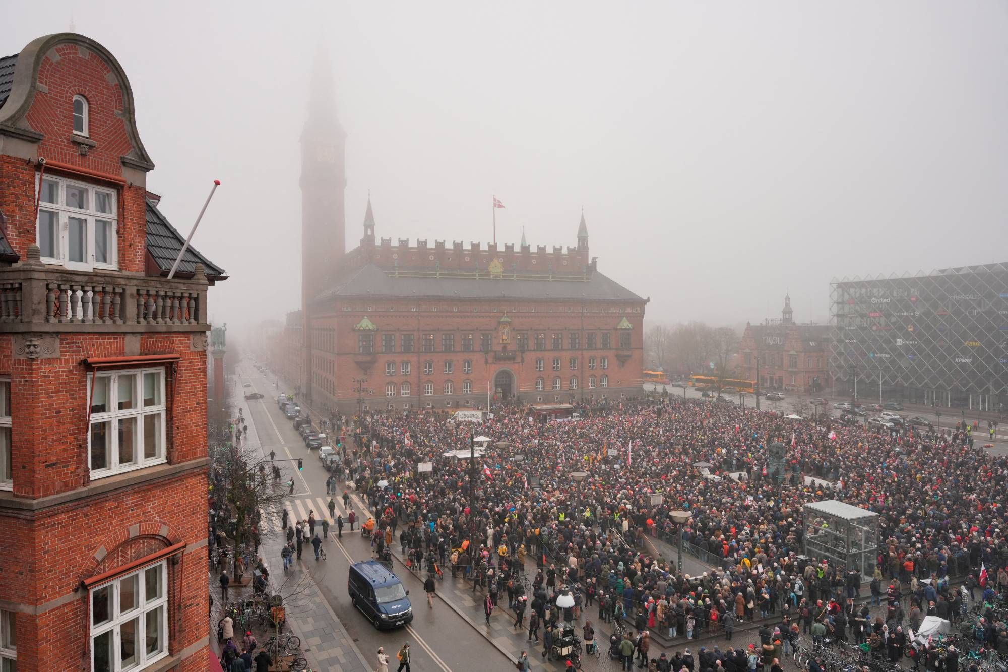 كوبنهاغن.. احتجاجات حاشدة ضد خطط الولايات المتحدة للاستيلاء على غرينلاند